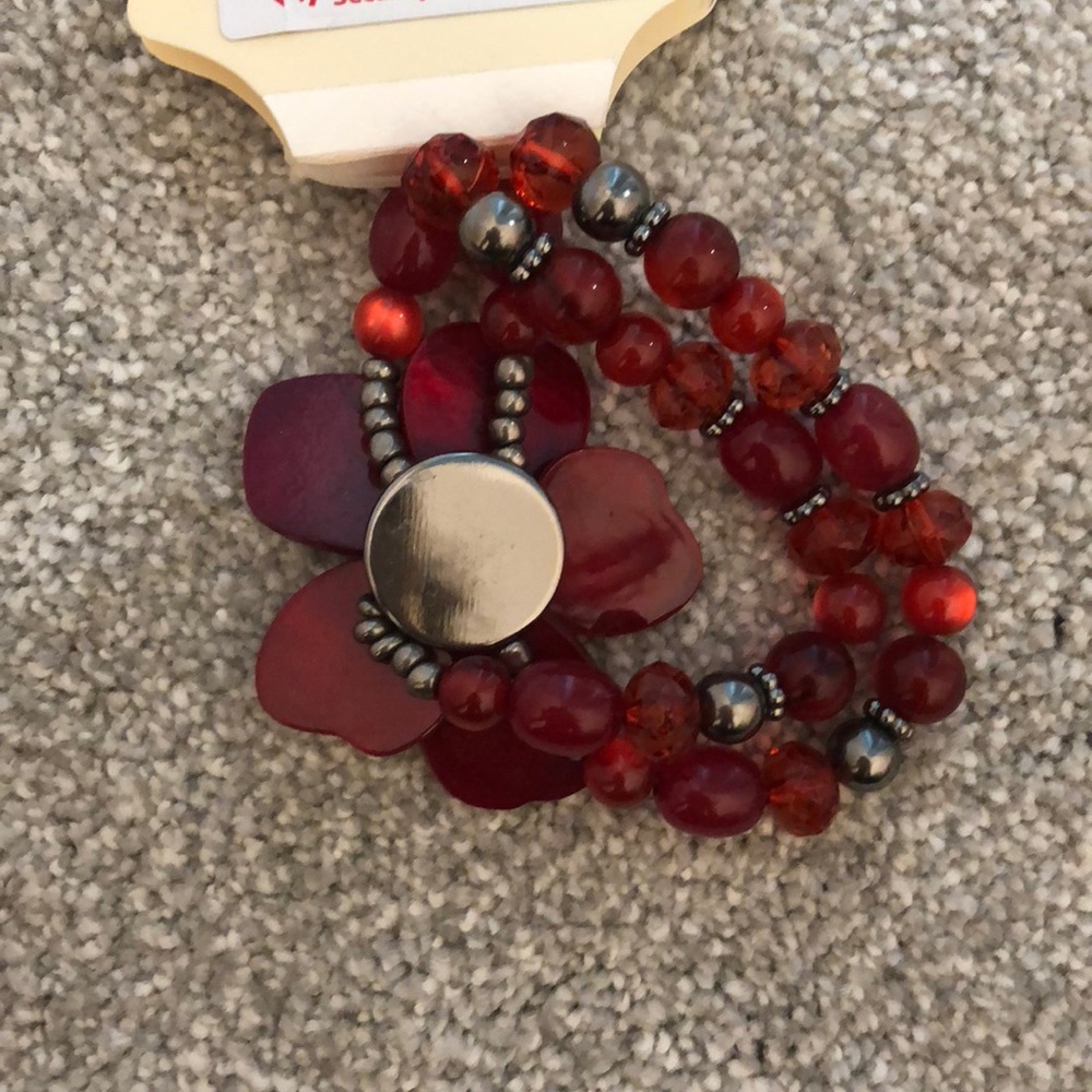 Flower Bracelet - Picture 3 of 3